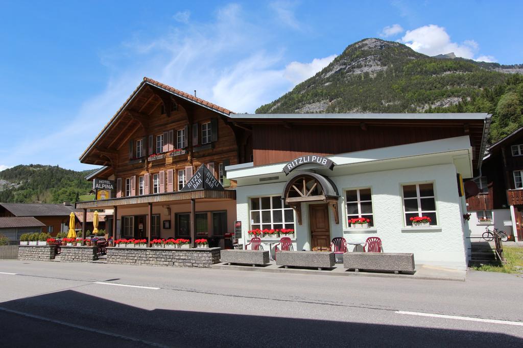 Hotel-Restaurant Alpina Innertkirchen Bagian luar foto